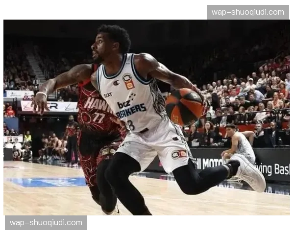 布罗金顿2分2篮板有限时间 辽宁外援进攻端机会把握一般